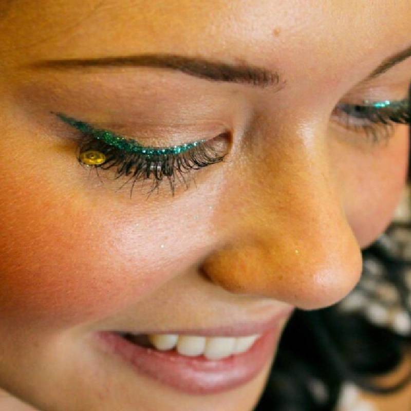 اکلیل: بیان احساسات درونی