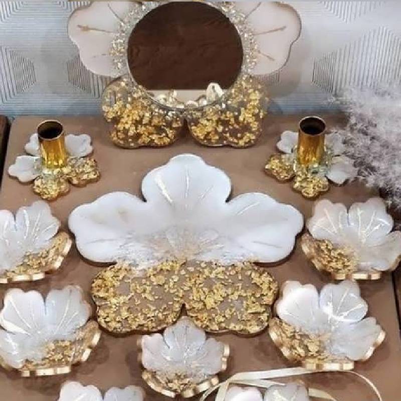 تزیین ظروف هفت سین با اکلیل