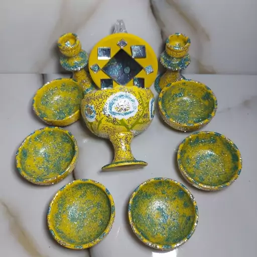 تزیین ظروف هفت سین با اکلیل