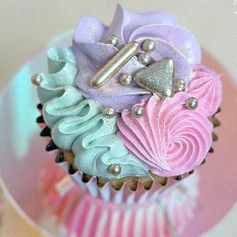 تشخیص اکلیل خوراکی از اکلیل غیر خوراکی: نکات مهم برای خرید امن و مطمئن